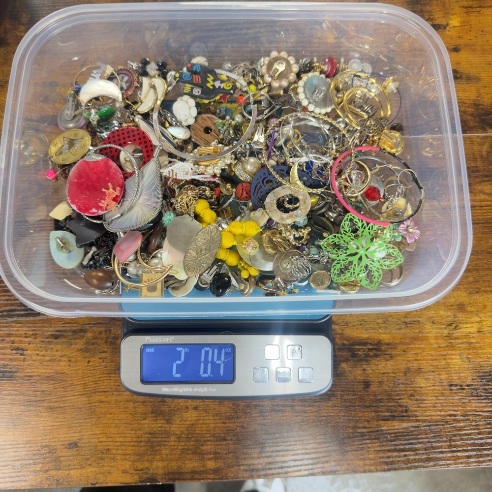 Craft Jewelry Lot 2 lbs 0.4 oz Mixed Beads Parts Upcycle DIY Repair Costume Item